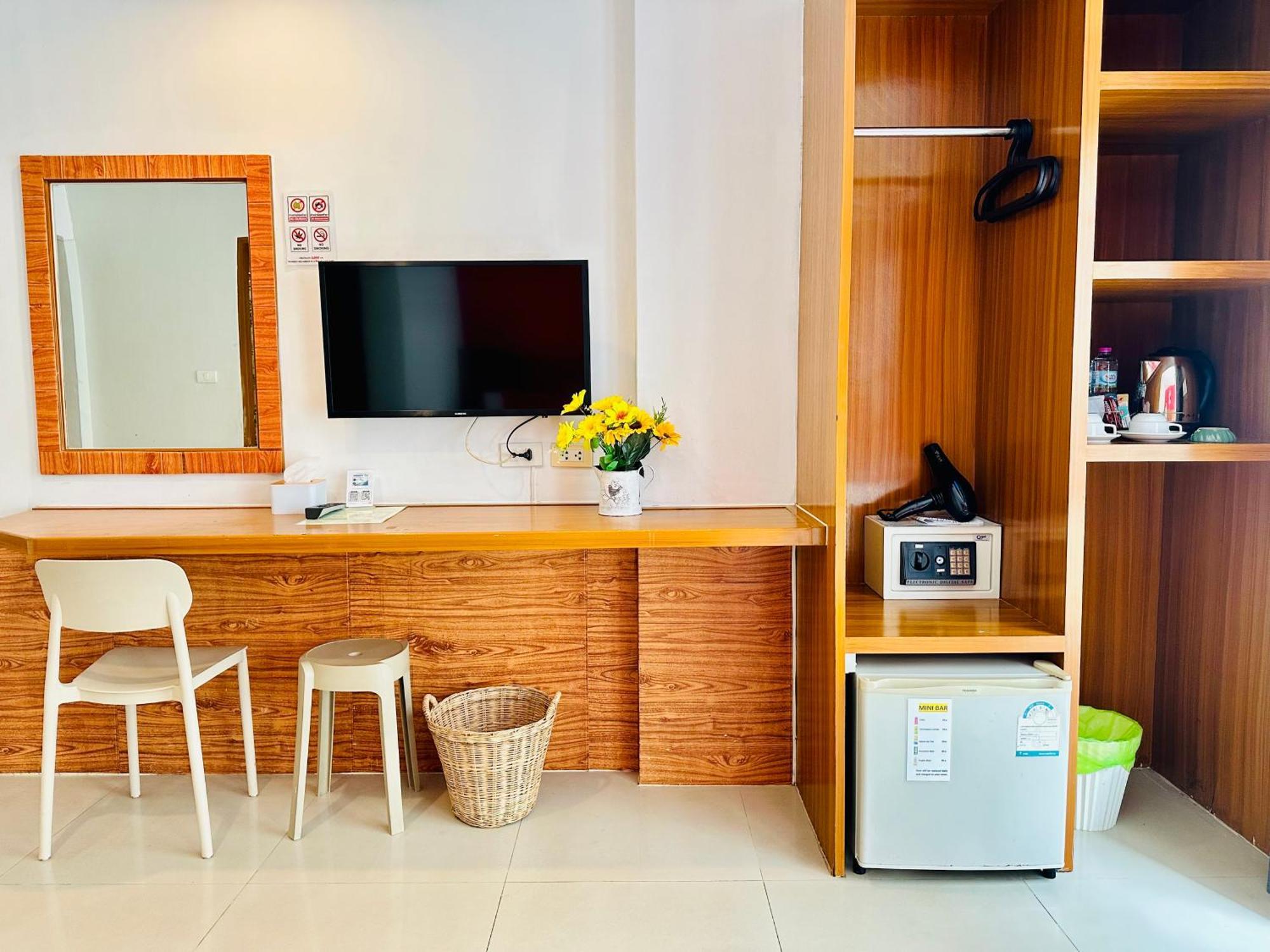 Pj Patong Resortel Dış mekan fotoğraf