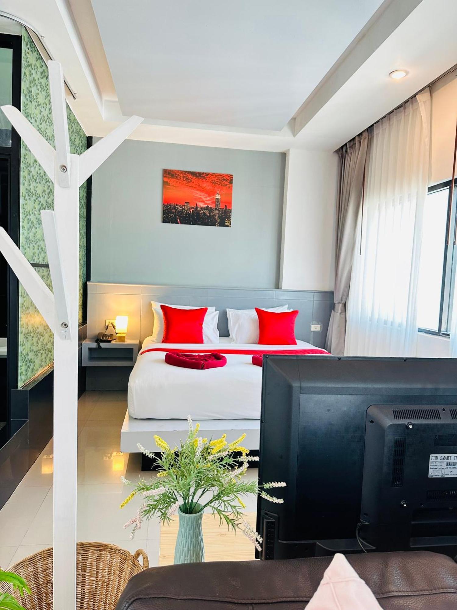 Pj Patong Resortel Dış mekan fotoğraf
