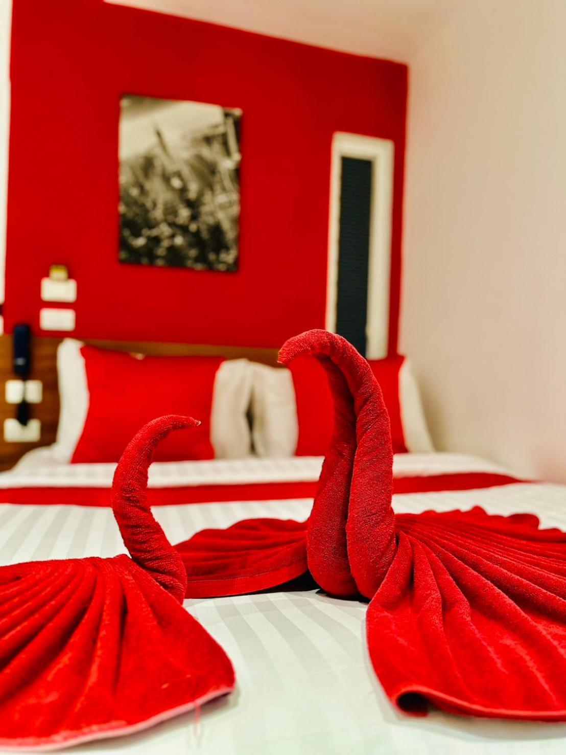 Pj Patong Resortel Dış mekan fotoğraf